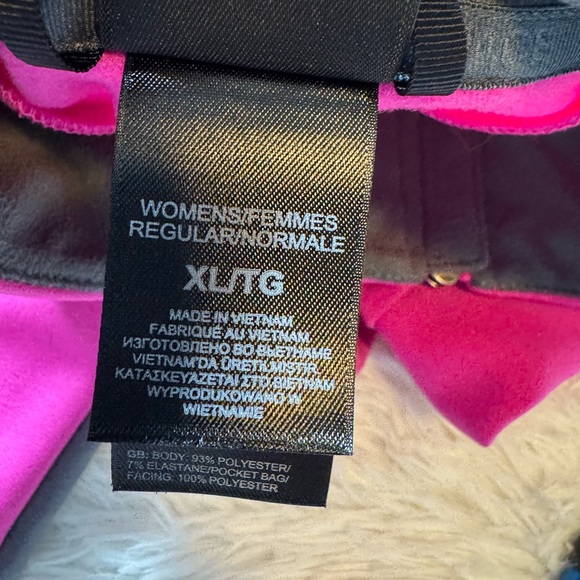 The North face Zip Up - Picture 6 of 7